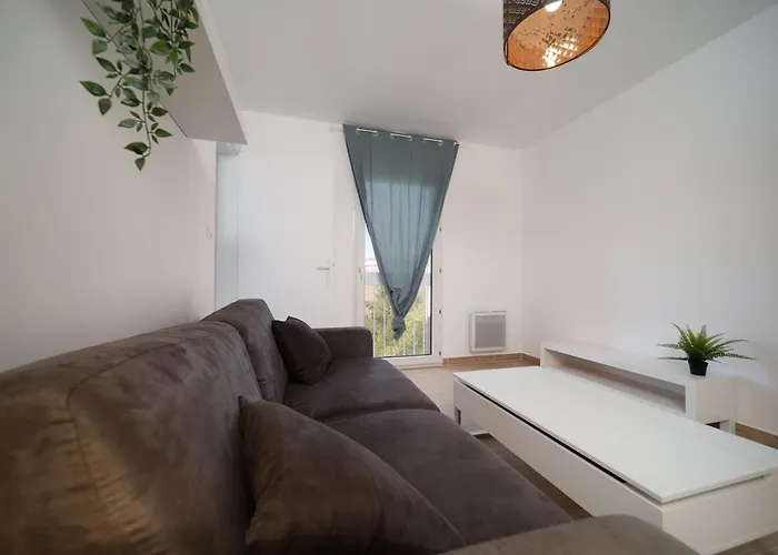 Appartement Neuf Tout Equipe Avec Garage Privatif